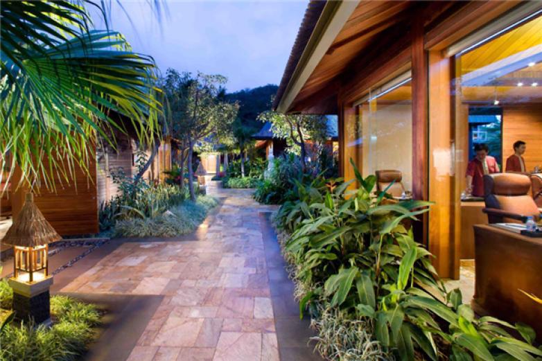 昆仑乐居商务酒店